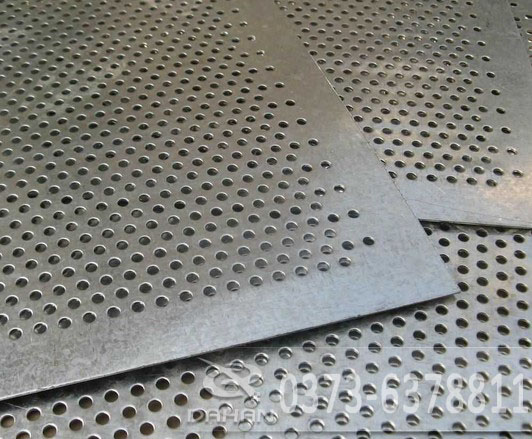 沖孔板篩網(wǎng) 沖孔板篩網(wǎng)